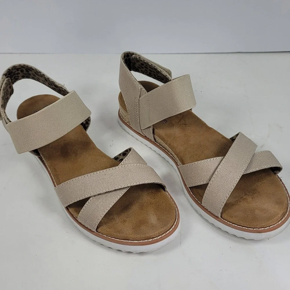 Skechers BOBS Desert Kiss Sandal Womens 9 Natural Beige Wedge 33386 NAT